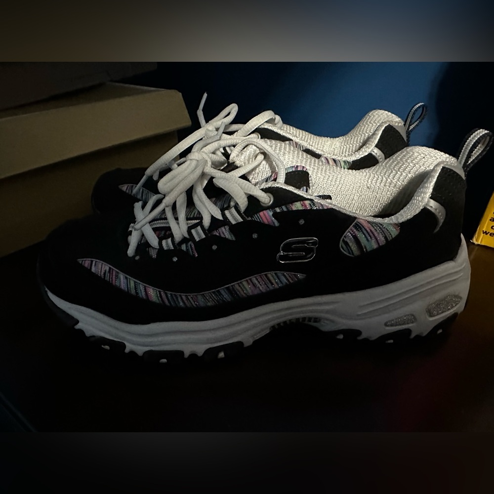 Skechers D’Lites shoes